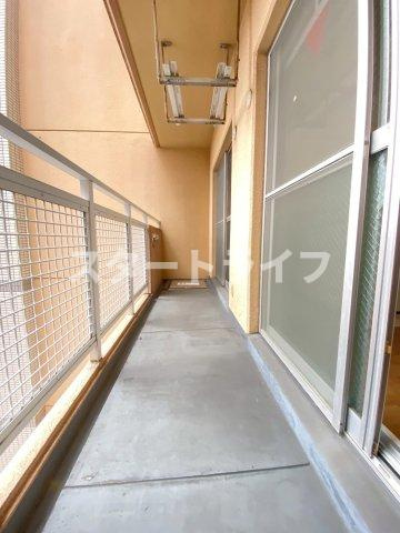 大阪市東淀川区東中島１丁目の賃貸マンションのバルコニー