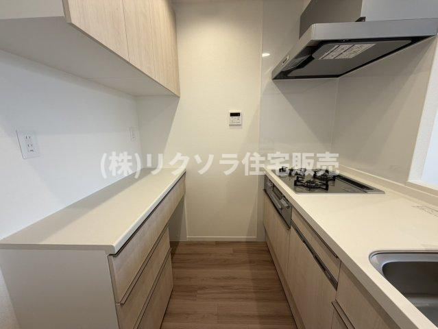 アンビエント枚方公園のキッチン|LDK14.7帖
■物件内覧・資金計画相談・住宅ローン相談、リフォーム相談、お問合せ受付中■
※当日・翌日のご内覧、ご相談はお電話でのお問合せがスムーズです！
