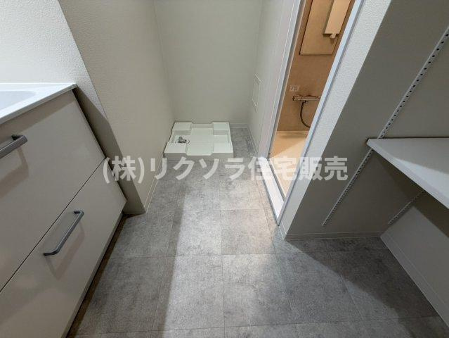 アンビエント枚方公園の脱衣所|■物件内覧・資金計画相談・住宅ローン相談、リフォーム相談、お問合せ受付中■
※当日・翌日のご内覧、ご相談はお電話でのお問合せがスムーズです！