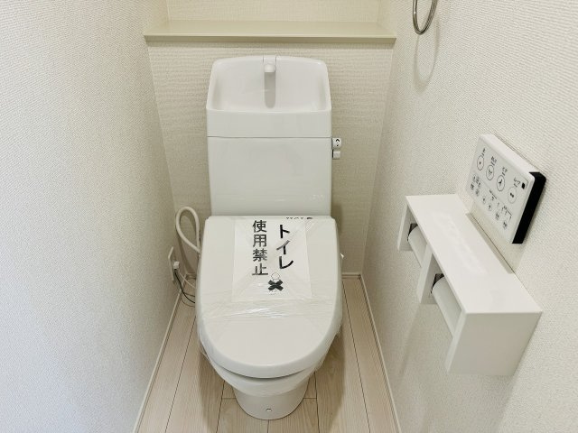 八王子市　犬目町　新築一戸建て　２５ー１期のトイレ|～暖房温水洗浄機能付きトイレ　冬場は特に嬉しい機能ですね～