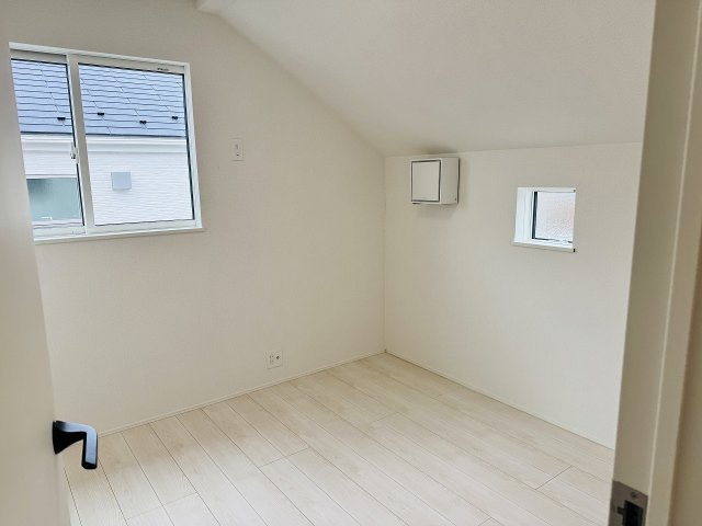 八王子市　犬目町　新築一戸建て　２５ー１期の洋室|～2階4.9帖の洋室です～