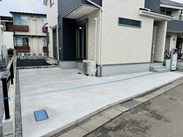八王子市　犬目町　新築一戸建て　２５ー１期の駐車場|～L字型に2台駐車可能カースペース～