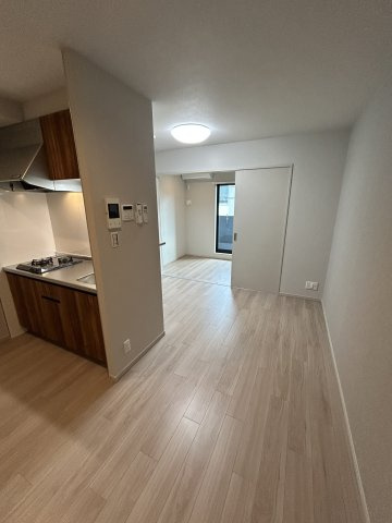 GAZELLE NOAH尼崎次屋の居間・リビング