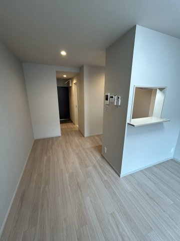 GAZELLE NOAH尼崎次屋の居間・リビング