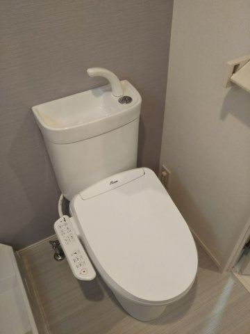 スカイブルー北千住のトイレ