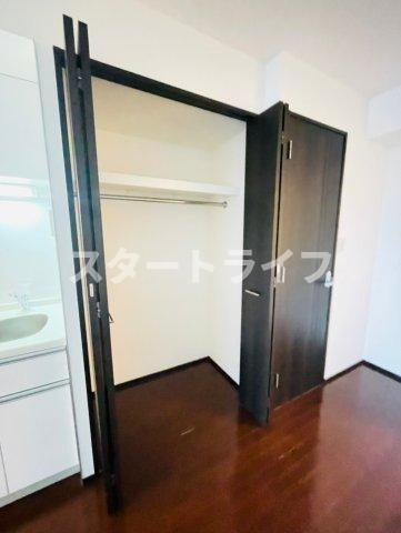 大阪市淀川区新高３丁目の賃貸マンションの収納