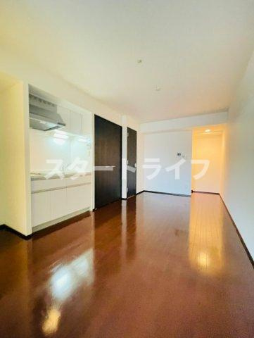 大阪市淀川区新高３丁目の賃貸マンションの居間・リビング