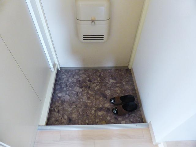 メゾン錦の玄関