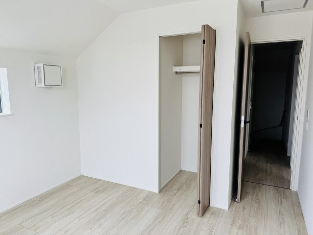 八王子市　犬目町　新築一戸建て　２５ー１期の収納|～クローゼット完備～