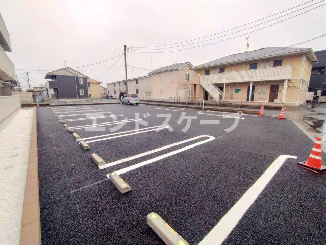 プラトンの駐車場|高崎、前橋のお部屋探しはエンドスケープまで！お客様の理想お聞かせ下さい♪
