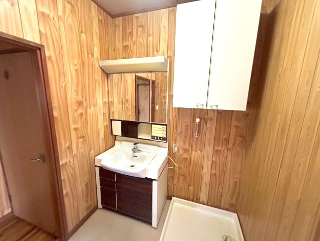 中古戸建　長野市安茂里小市一丁目の洗面所