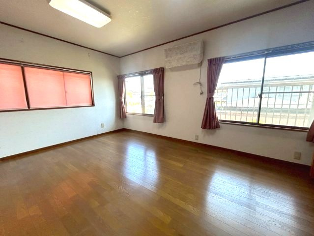中古戸建　長野市安茂里小市一丁目の洋室|2階洋室
