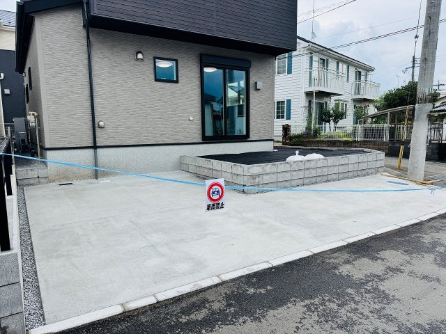 八王子市　犬目町　新築一戸建て　２５ー１期の駐車場|～L字に2台駐車可能カースペース～