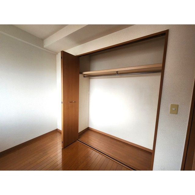 熊本市東区下江津８丁目の賃貸マンションの収納