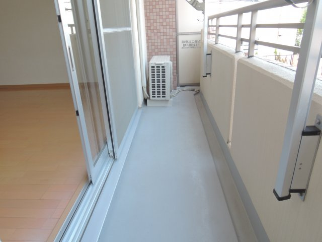 高槻市上本町の賃貸マンションのバルコニー