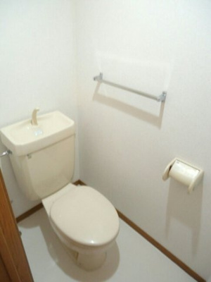 【トイレ】 | ヴィラシンシアＢ | シンプルで使いやすいトイレです