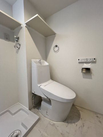 GRANPASEO下北沢Ⅲのトイレ|ゆったりとした空間のトイレです