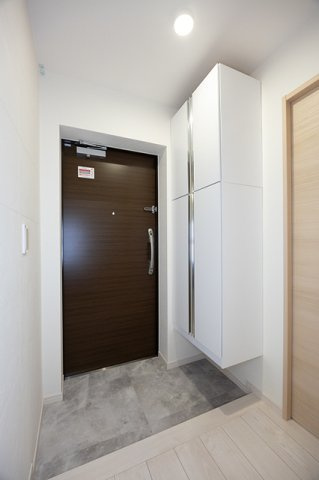 カーサフェリーチェ自由が丘の玄関|※写真は同タイプ住戸です。
