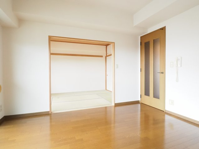 【居間・リビング】