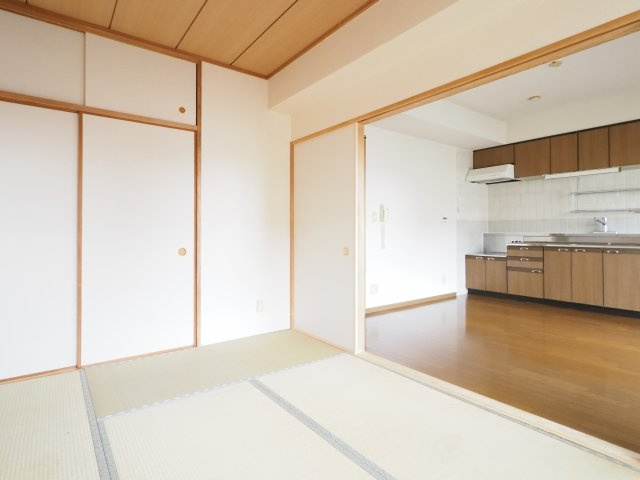 【居間・リビング】