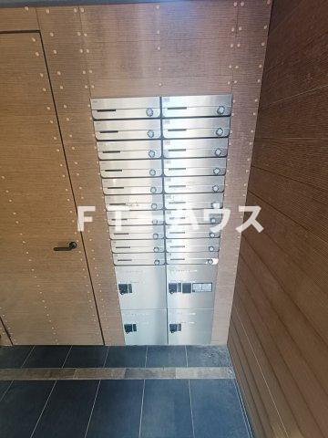 カルム西船橋の玄関