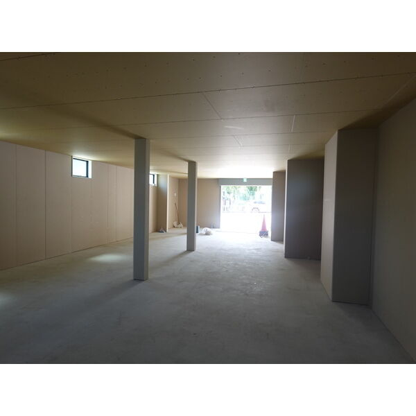 Precious桜本町【　1階路面店　】