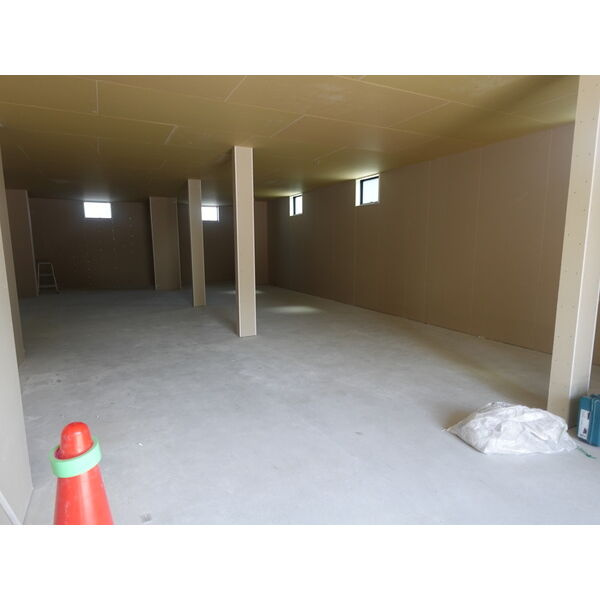 Precious桜本町【　1階路面店　】