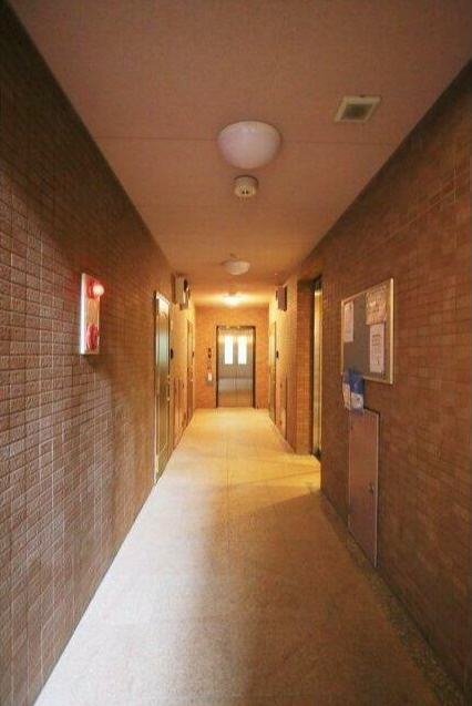 中野区中央５丁目の賃貸マンションのロビー