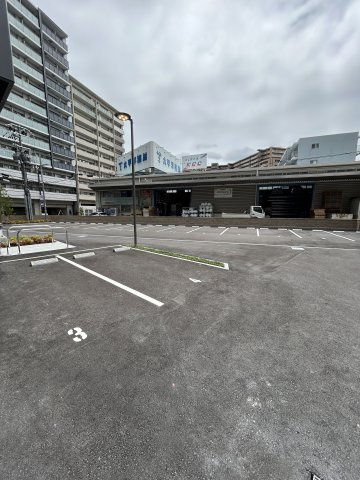 アーバンパーク御幣島の駐車場|車をお持ちの方に嬉しい駐車場付きの物件です