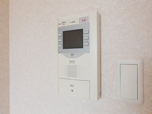 サヴォイオーサーズプレイス　5階のセキュリティ|別号室のものです。現状優先になります。