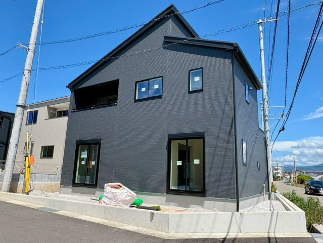 「三方向角地で日当たり良し」香南市野市町西野6期1棟　新築一戸建て