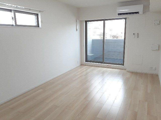 ＣＲＡＮＥ（クレイン）の居間・リビング