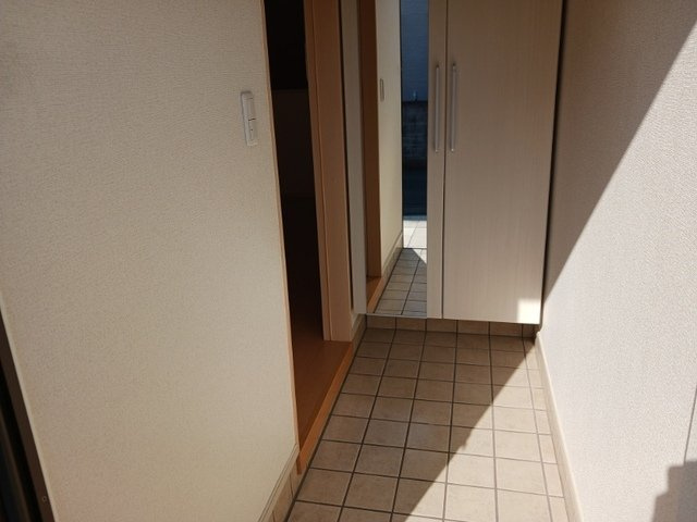 ル　ソレイユの玄関|明るい玄関です