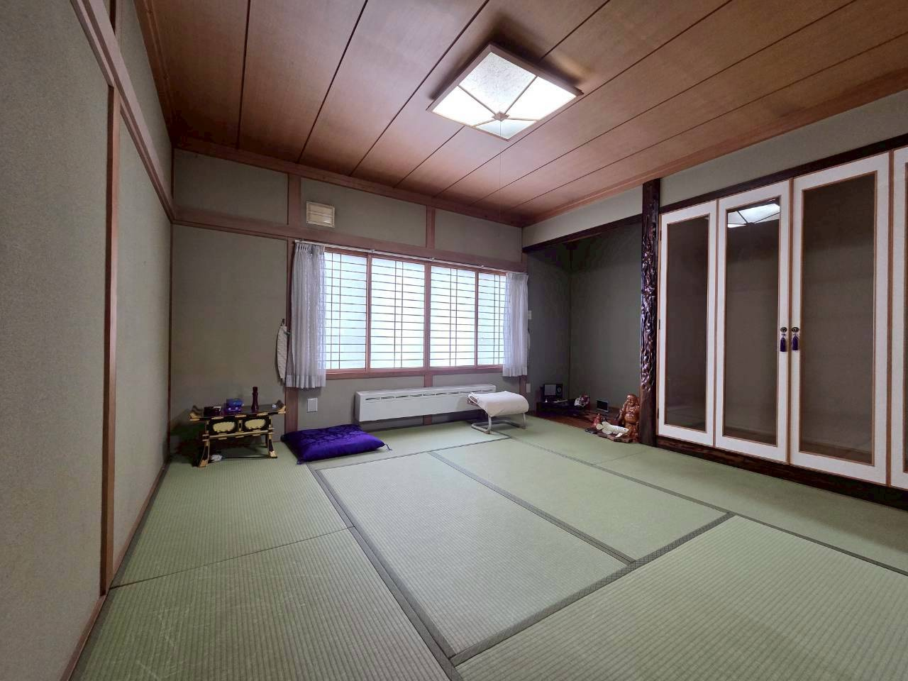 宝町6-9　中古住宅の和室|1階和室8帖（南西側）