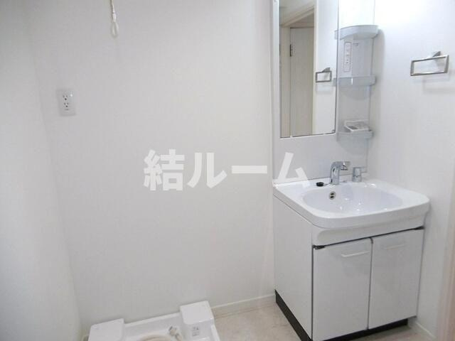 練馬区小竹町１丁目のアパートの洗面所