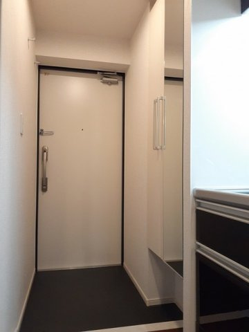 プレミールの玄関|収納もある玄関です