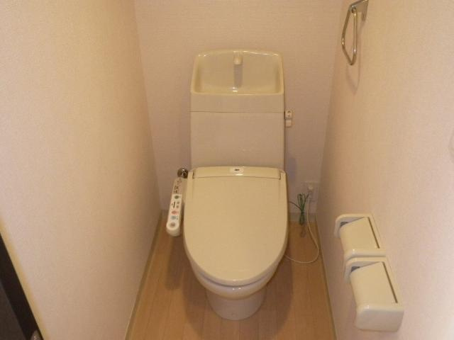 ビアン　くすのき台のトイレ|シャワー付トイレ