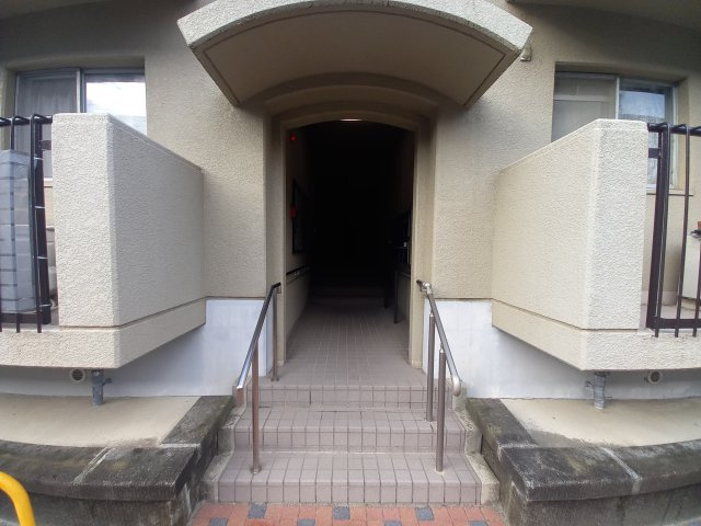 【エントランス】 | メゾン千里丘5番街O棟