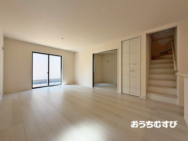 名古屋市北区楠第2(全7棟)の居間・リビング