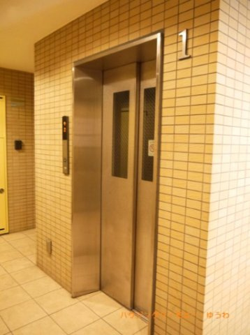 【その他共用部分】 | リヴェール池袋 | 勿論エレベーターが備え付けられています。