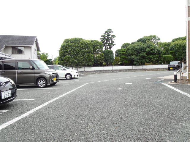 上益城郡御船町大字木倉のアパートの駐車場