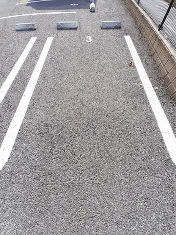 グランディール城南Ｂの駐車場