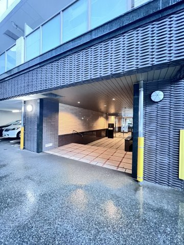 エステートモア・平尾公園通りの駐車場