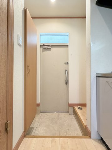 ジョリエーメゾンの玄関