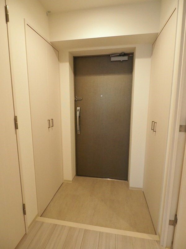 ドゥーエ入谷Ⅱ の玄関