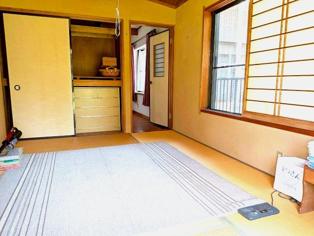 茨城県水戸市赤塚2丁目　中古戸建の和室|１階和室　陽当たり良好