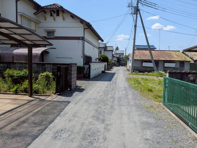 茨城県水戸市赤塚2丁目　中古戸建の前面道路含む現地写真|前面道路含む現地写真です