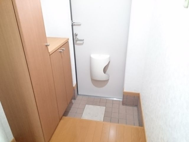 メゾンⅡの玄関