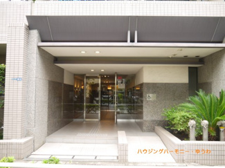 【エントランス】 | 清廉とされたエントランスになっています。