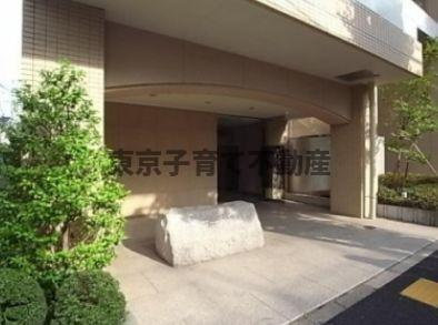 ヒルコート千駄木のエントランス